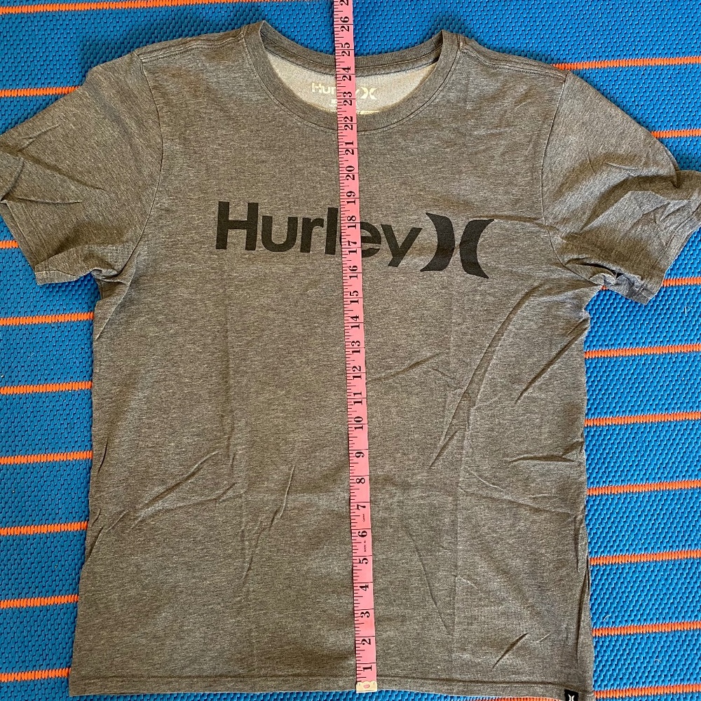 Hurley Athletic Tee Shirt - Mens Medium